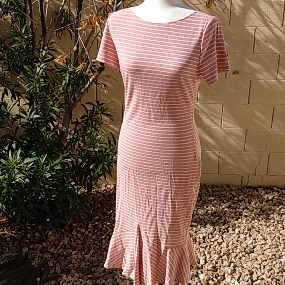 🖐️3/$15🖐️Midi dress, size M, NWT